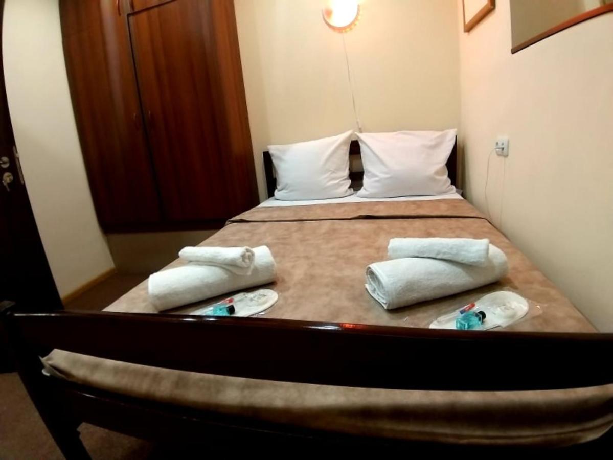 A&X Hostel And Tours Jereván Kültér fotó